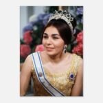 Empress Farah Pahlavi with the Royal Crown – Youthful Artistic Canvas Portrait — detail 2